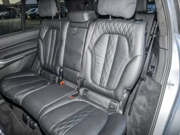 BMW X7 xDrive40d M Sport Pro HUD PANO ACC AHK RFK NA