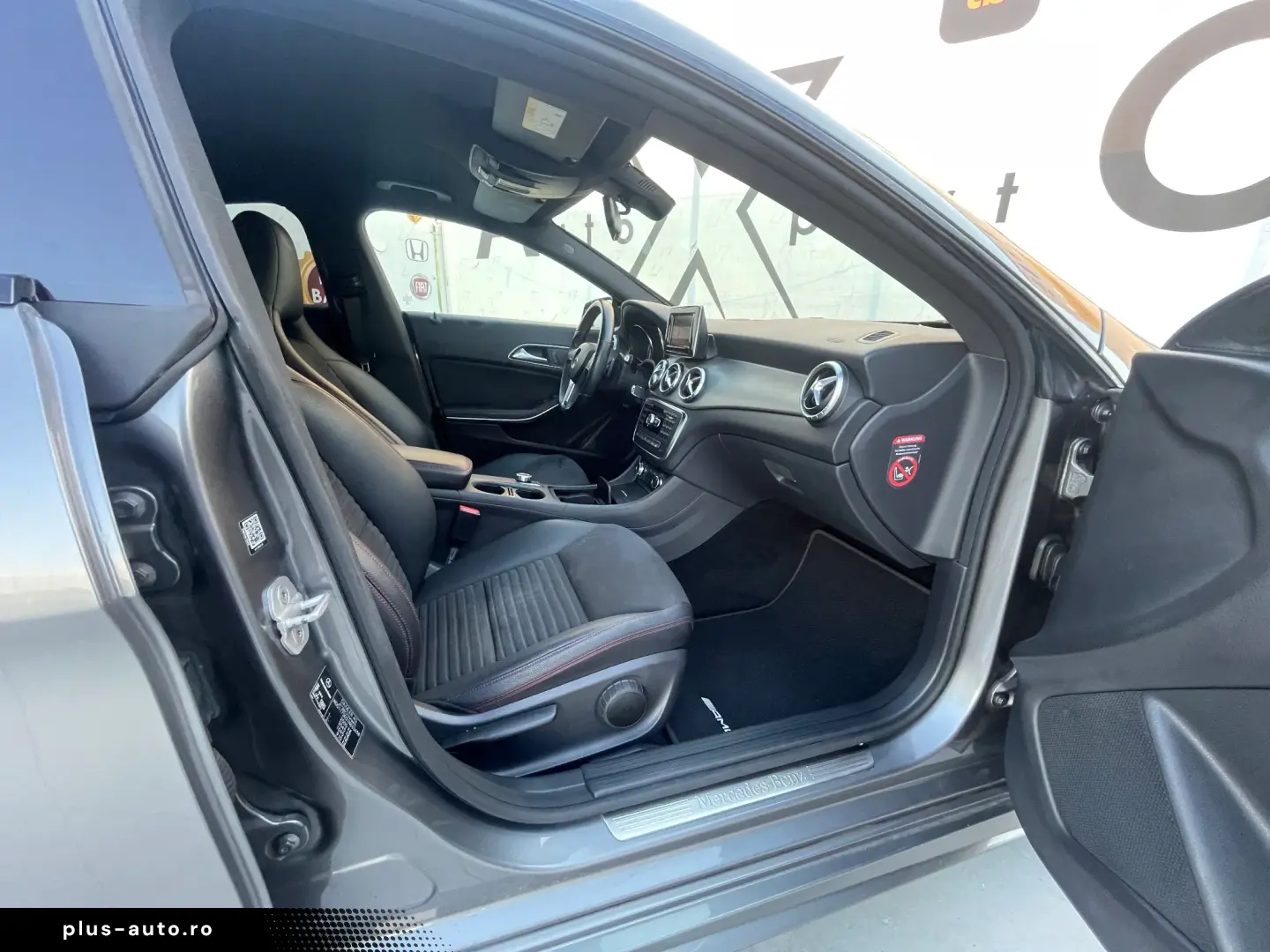 Mercedes-Benz CLA 220 PACHET AMG