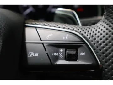 AUDI RS Q8 4.0 TFSI quattro performance UPE201 Kerami