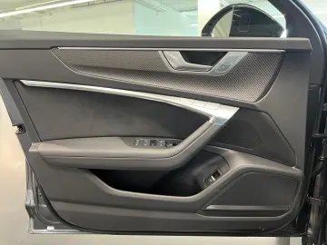 AUDI RS6 Avant Quattro tiptronic Laser HuD StdHz AHK