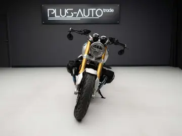 BMW R NINE T
