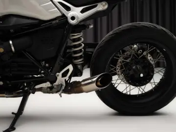 BMW R NINE T