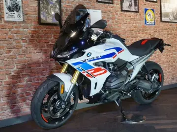 BMW R 1300 RS Performance ASA 3 Pakete  Akrapovic´