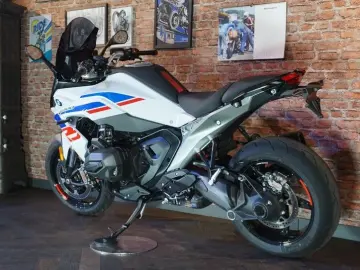 BMW R 1300 RS Performance ASA 3 Pakete  Akrapovic´