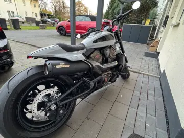 HARLEY DAVIDSON Sportster S 1250 Thunderbike Umbau