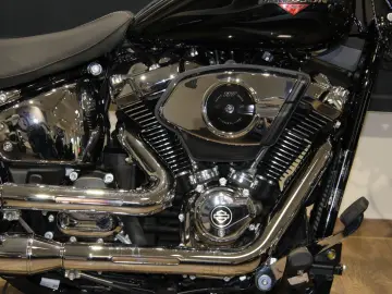 HARLEY DAVIDSON Breakout FXBR 117 Jekill&Hyde