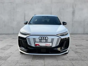 AUDI SQ6 e-tron QU MATRIX NAVI HuD B&O ACC AHK AIR 21