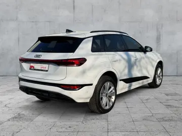AUDI SQ6 e-tron QU MATRIX NAVI HuD B&O ACC AHK AIR 21