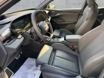 AUDI SQ6 e-tron QU MATRIX NAVI HuD B&O ACC AHK AIR 21