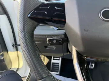 AUDI SQ6 e-tron QU MATRIX NAVI HuD B&O ACC AHK AIR 21