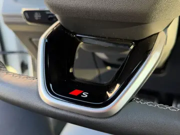 AUDI SQ6 e-tron QU MATRIX NAVI HuD B&O ACC AHK AIR 21