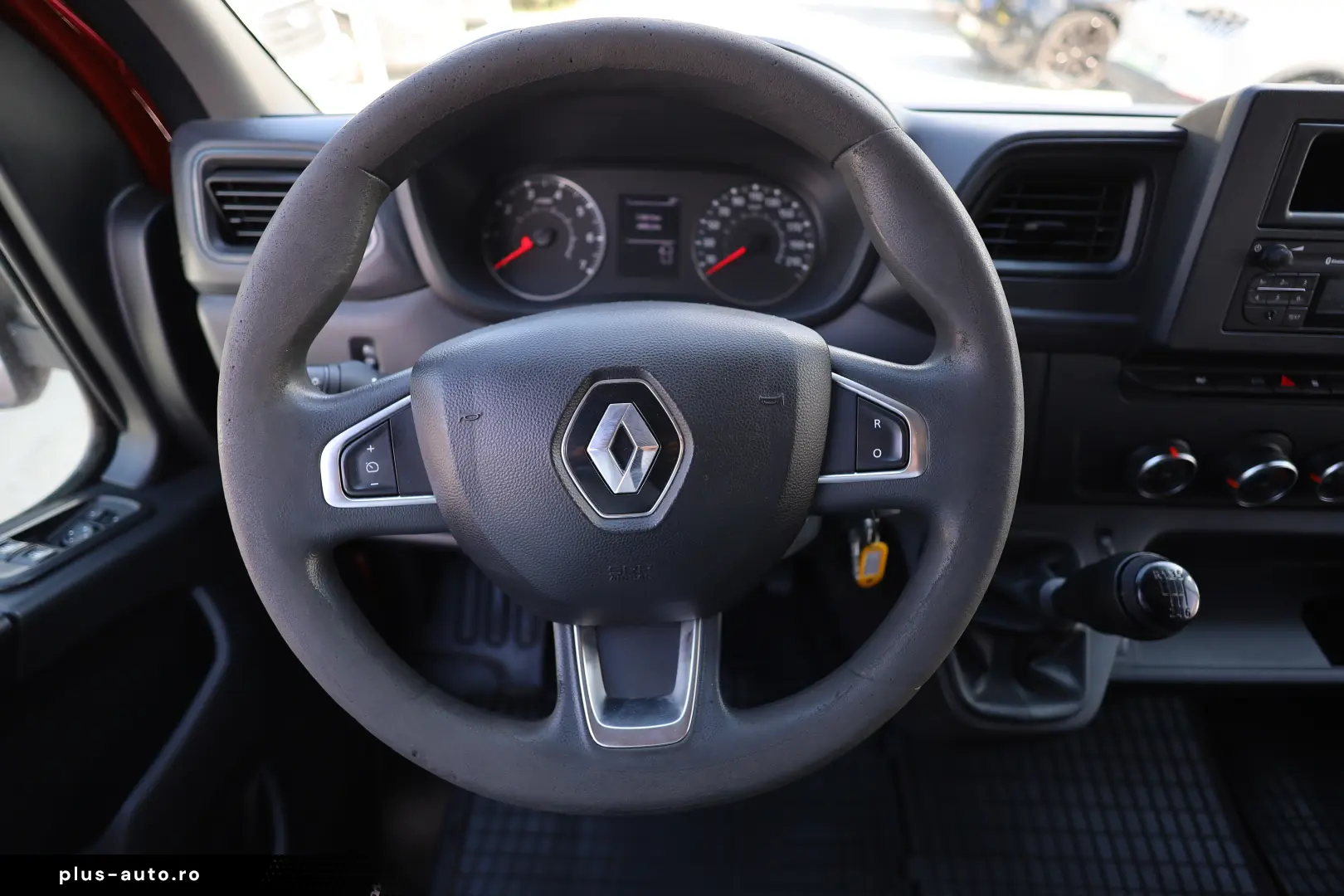 Renault Master L3H2 2.3 DCI 136 HP
