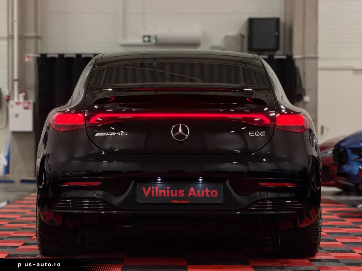 MERCEDES-BENZ EQE AMG 53 4MATIC  MASSAGE 360 CARPLAY LED HUD