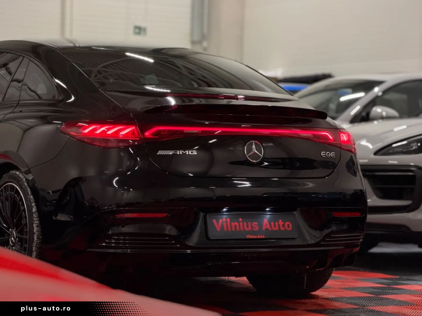 MERCEDES-BENZ EQE AMG 53 4MATIC  MASSAGE 360 CARPLAY LED HUD