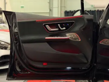 MERCEDES-BENZ EQE AMG 53 4MATIC  MASSAGE 360 CARPLAY LED HUD