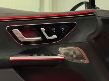 MERCEDES-BENZ EQE AMG 53 4MATIC  MASSAGE 360 CARPLAY LED HUD