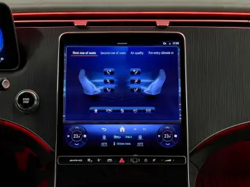 MERCEDES-BENZ EQE AMG 53 4MATIC  MASSAGE 360 CARPLAY LED HUD