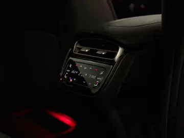 MERCEDES-BENZ EQE AMG 53 4MATIC  MASSAGE 360 CARPLAY LED HUD