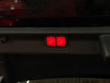 MERCEDES-BENZ EQE AMG 53 4MATIC  MASSAGE 360 CARPLAY LED HUD