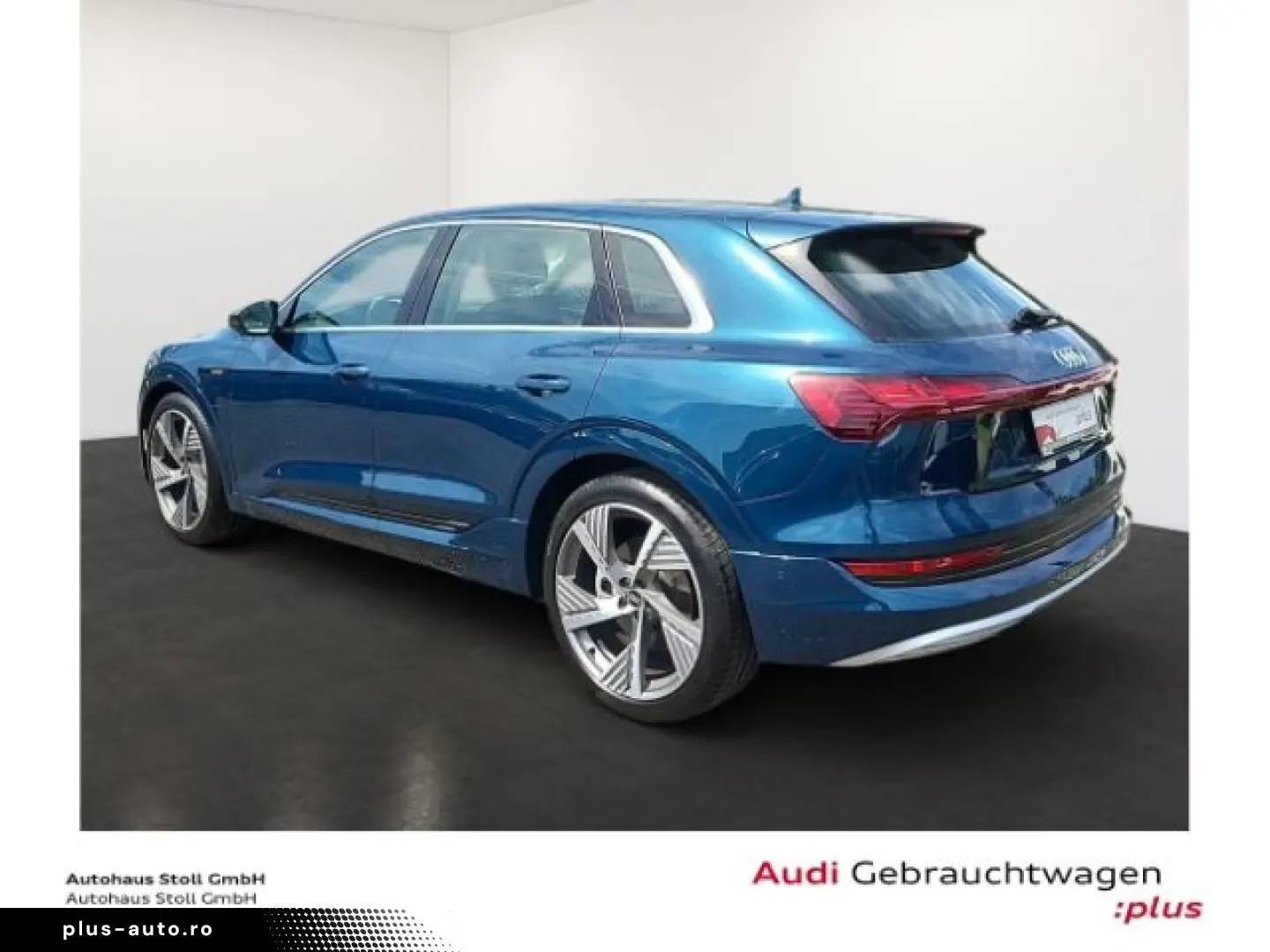 AUDI e-tron quattro 55 advanced 22 B&O PhoneBox Umgeb