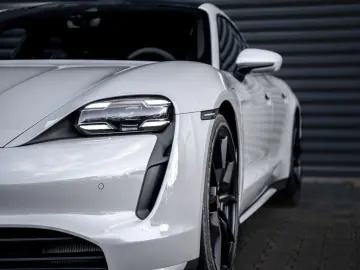 PORSCHE Taycan Turbo Sport Turismo - Krijt - Display - S