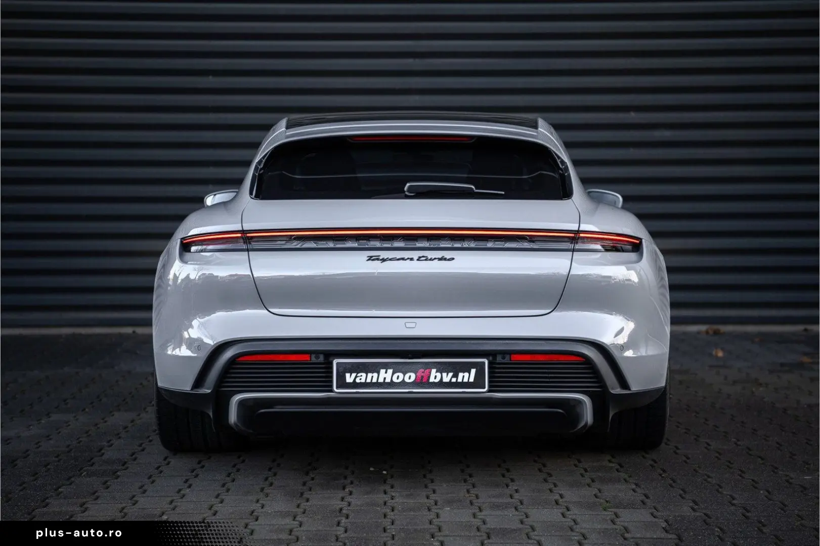 PORSCHE Taycan Turbo Sport Turismo - Krijt - Display - S