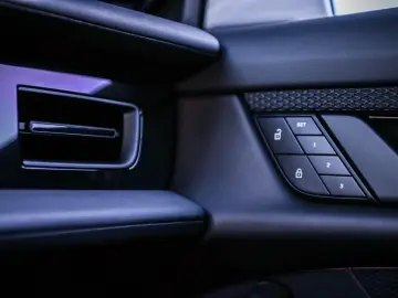 PORSCHE Taycan Turbo Sport Turismo - Krijt - Display - S