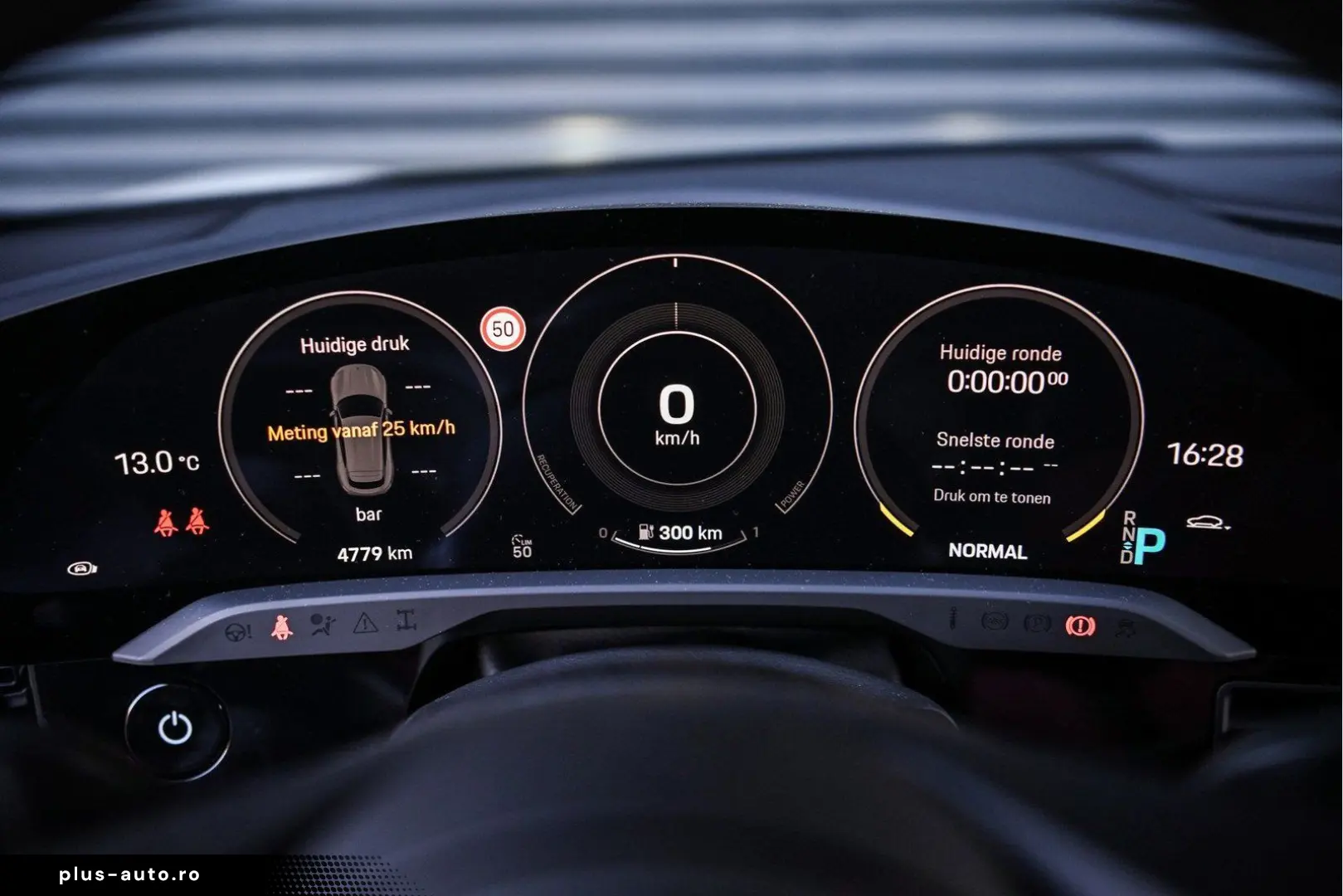 PORSCHE Taycan Turbo Sport Turismo - Krijt - Display - S