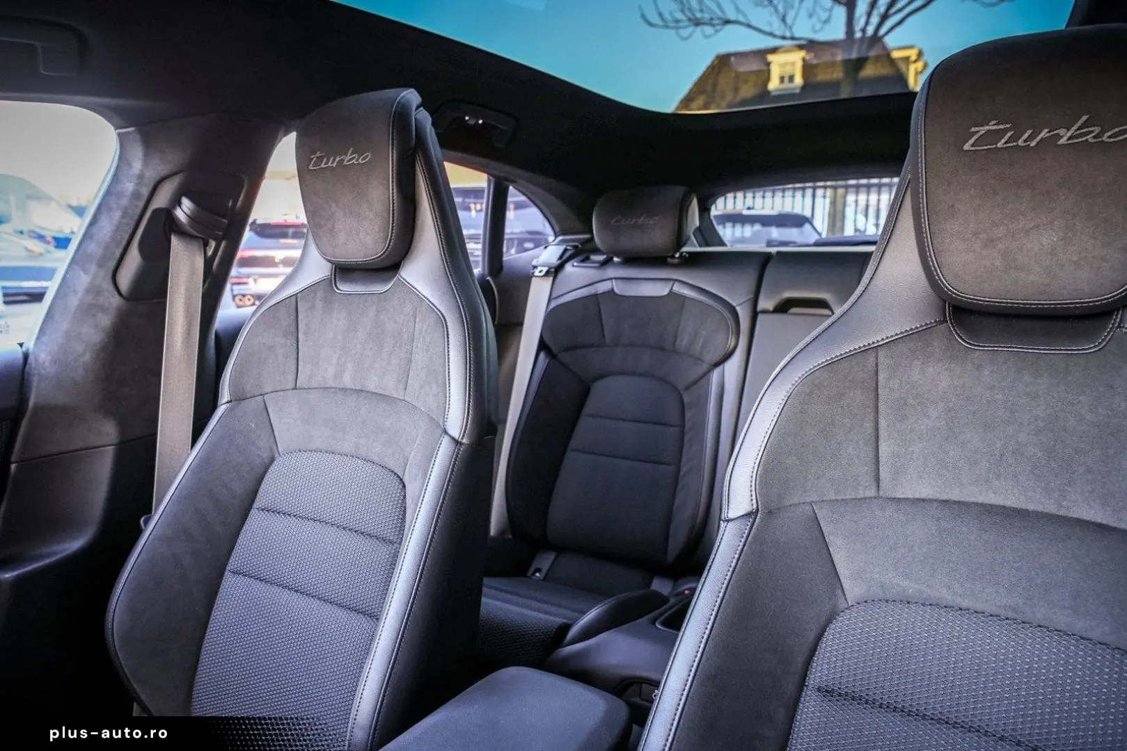 PORSCHE Taycan Turbo Sport Turismo - Krijt - Display - S