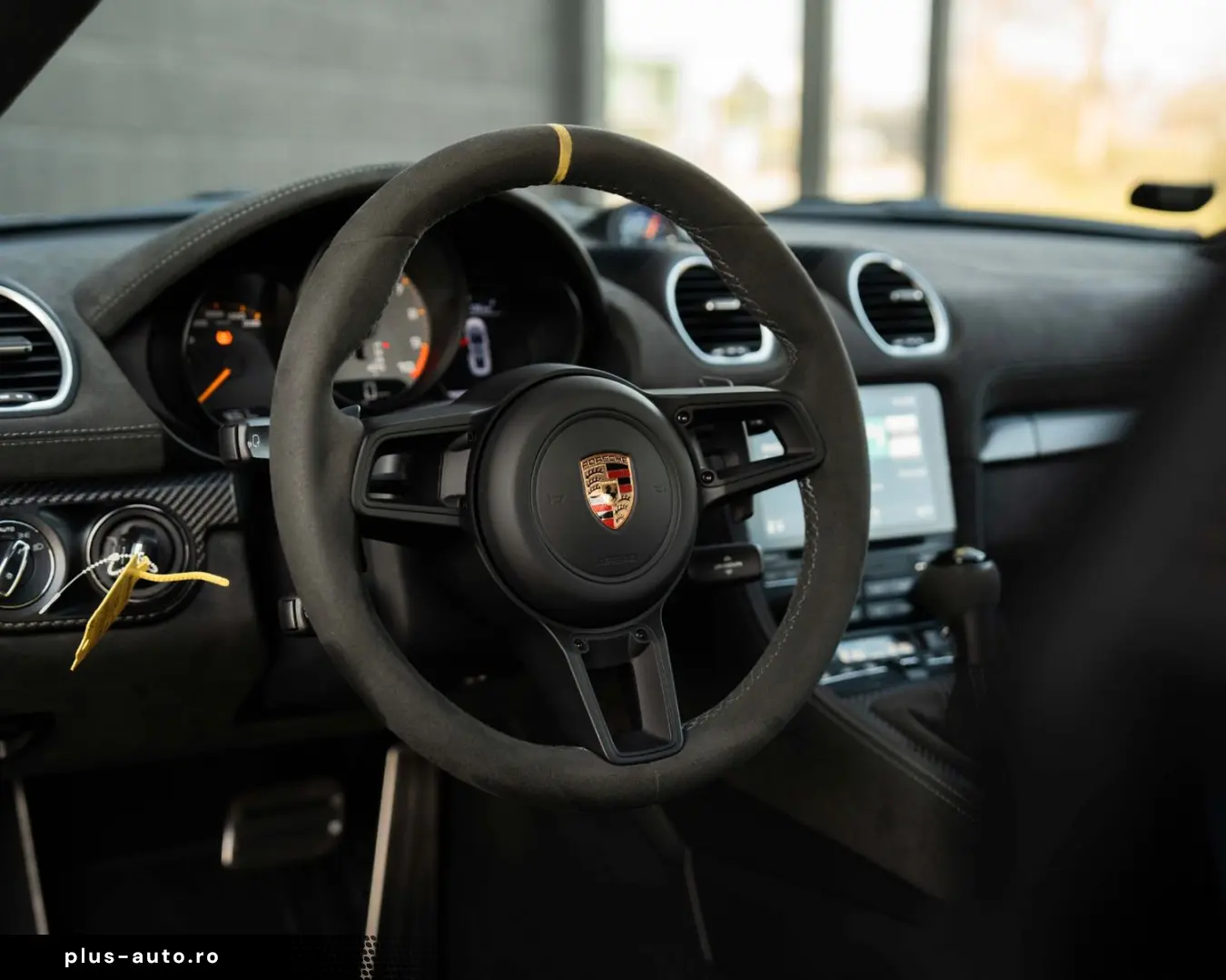 PORSCHE 718 Cayman GT4 RS  CLUBSPORT WEISSACH LIFT PDLS