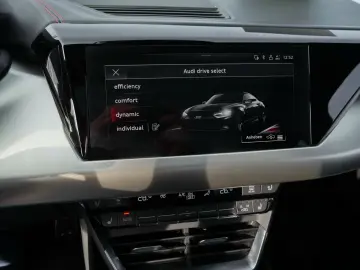 AUDI RS e-tron GT air Allradl. Massage Pano B&O HuD