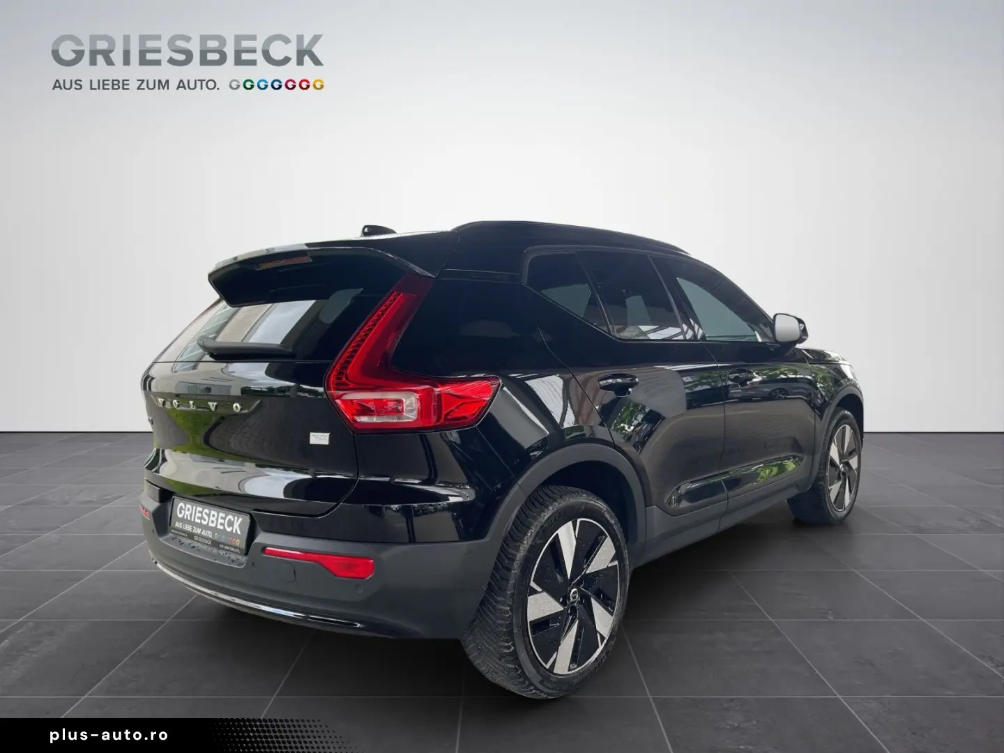 VOLVO XC40E Ultimate Pure AHK AWD SHZ DAB StHZG