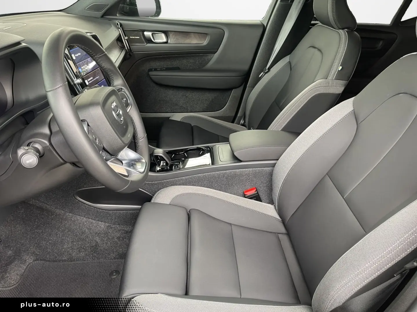VOLVO XC40E Ultimate Pure AHK AWD SHZ DAB StHZG