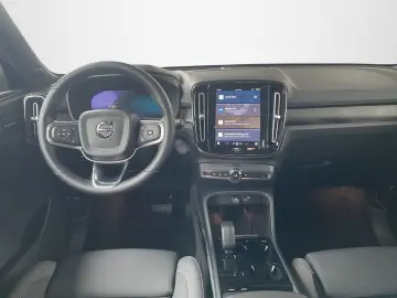 VOLVO XC40E Ultimate Pure AHK AWD SHZ DAB StHZG