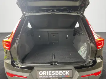 VOLVO XC40E Ultimate Pure AHK AWD SHZ DAB StHZG