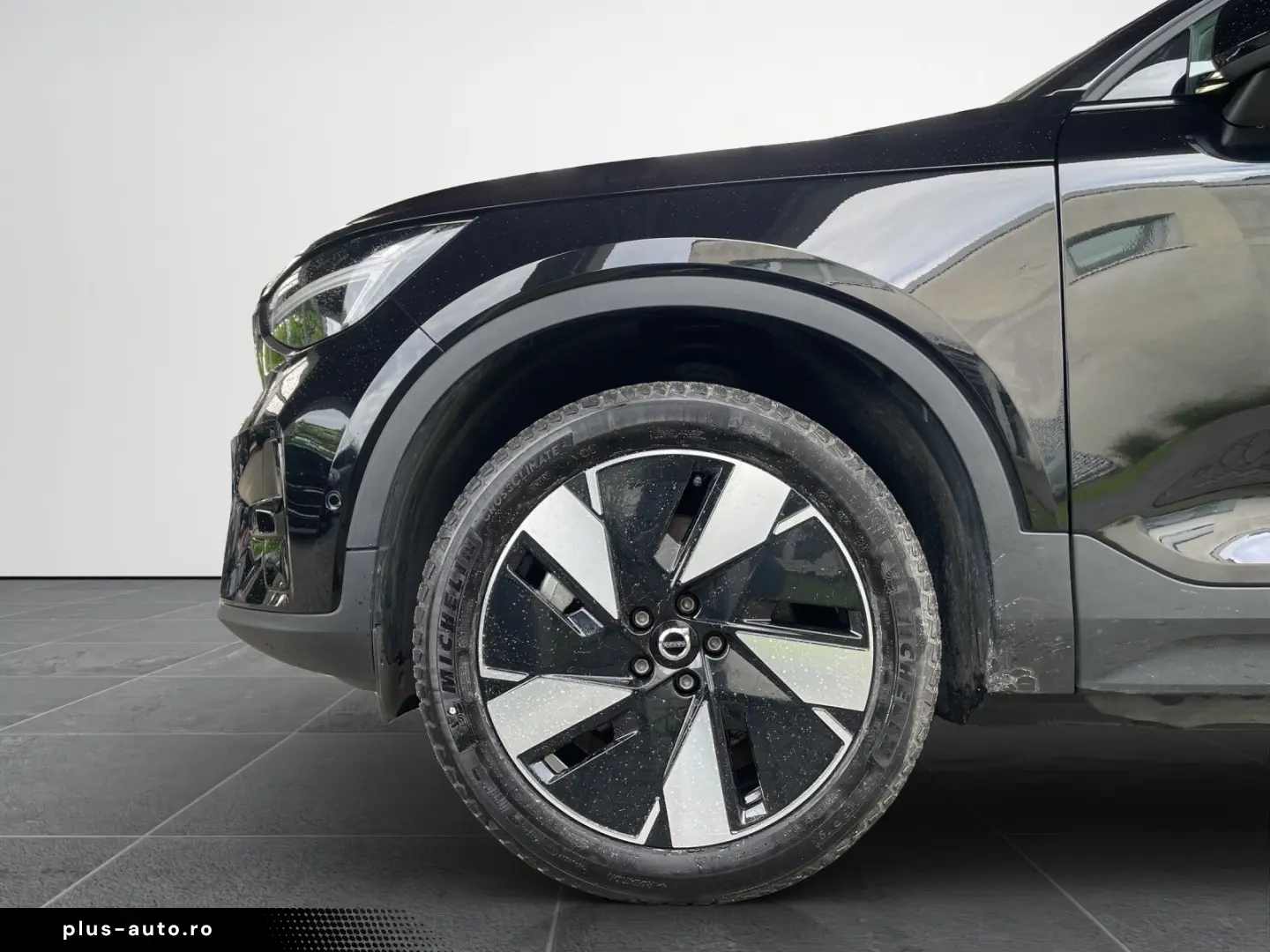 VOLVO XC40E Ultimate Pure AHK AWD SHZ DAB StHZG