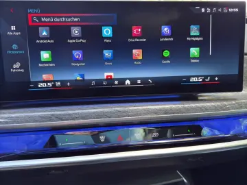 BMW i7 xDrive M70 HUD PANO TV FONT ENTERTAINMENT ACC