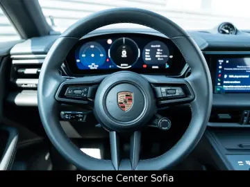 PORSCHE Macan Electric 4