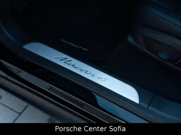 PORSCHE Macan Electric 4