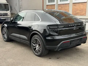 PORSCHE Macan Electric 4 S Pano Air Matrix LED Bose ACC