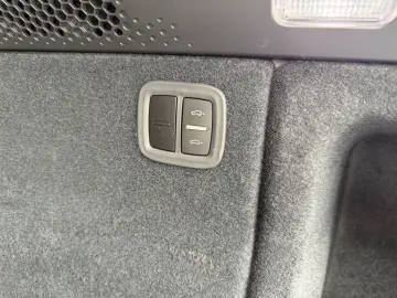 PORSCHE Macan Electric 4 S Pano Air Matrix LED Bose ACC