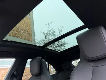 PORSCHE Macan Electric 4 S Pano Air Matrix LED Bose ACC