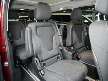 MERCEDES-BENZ EQV 300 PANO KAMERA LED 7SITZER TISCH …