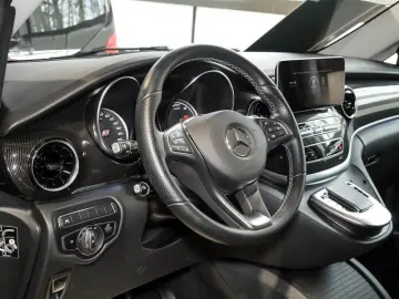 MERCEDES-BENZ EQV 300 PANO KAMERA LED 7SITZER TISCH …
