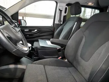 MERCEDES-BENZ EQV 300 PANO KAMERA LED 7SITZER TISCH …