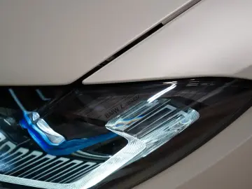 BMW M4 COMPETITION XDRIVE FROZEN HUD 69.421 € NETTO
