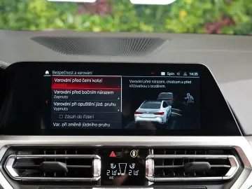 BMW M4 COMPETITION XDRIVE FROZEN HUD 69.421 € NETTO
