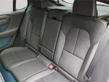 VOLVO C40 Twin Motor Ultimate  Black Vollausst. HEICO