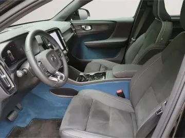 VOLVO C40 Twin Motor Ultimate  Black Vollausst. HEICO