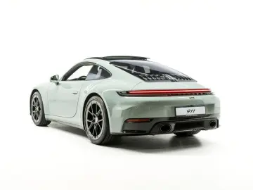 PORSCHE 992 Carrera